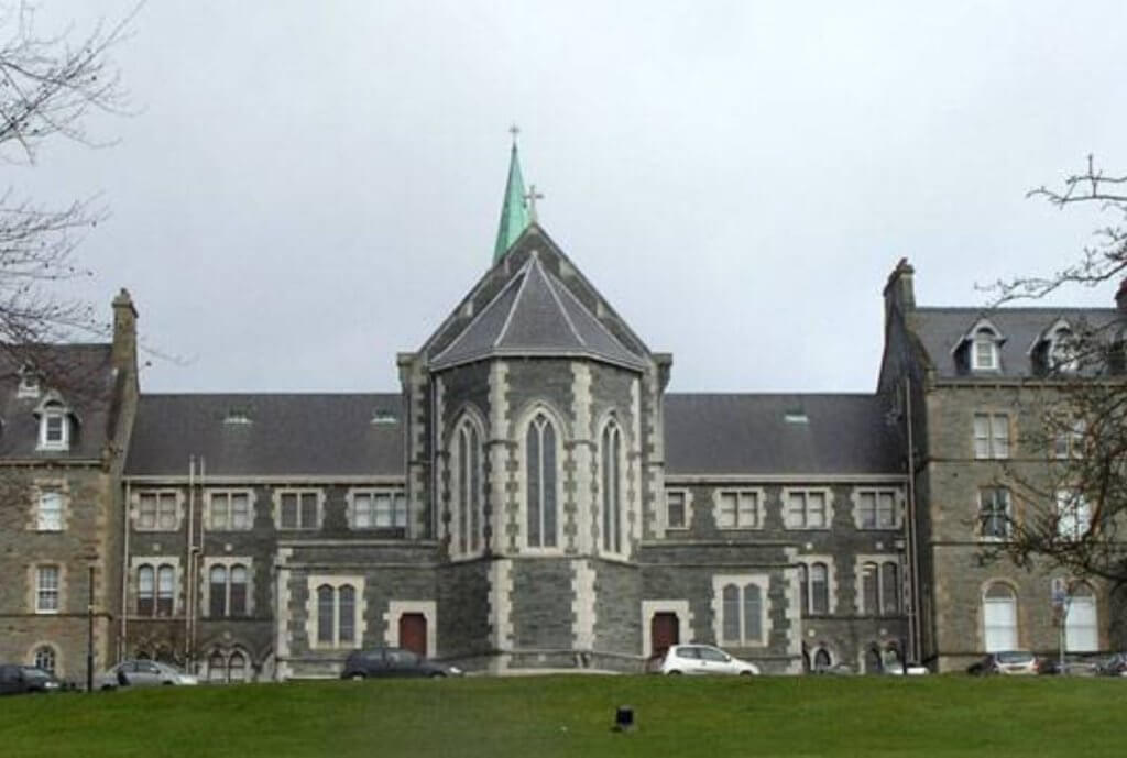 Año escolar en Irlanda precios_Guía completa